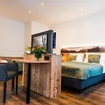 Hotell Wilder Mann 3*
