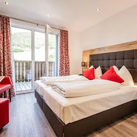 Wilder Mann Hotel 3*