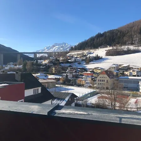 Wilder Mann Hotel