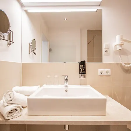 Otel Wilder Mann